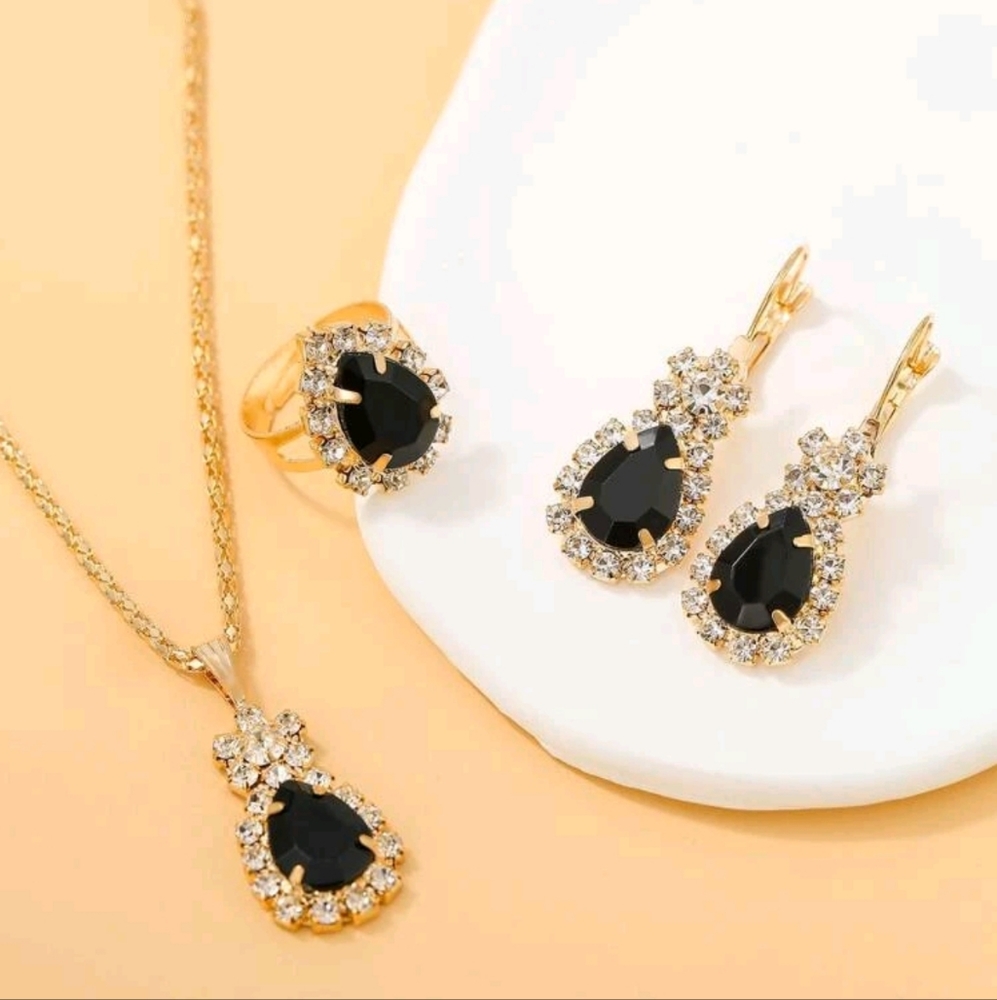 New black And Silver rhinestone necklace ring and earrings jewelry set